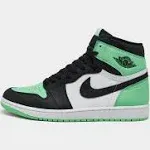 Air Jordan 1 Retro High OG (WHITE/BLACK-GREEN Glow) 11