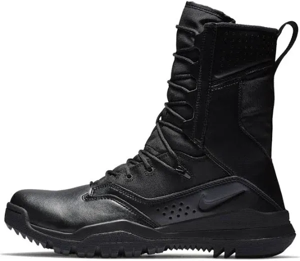 Nike Men's Special Field Boot 8 Inch