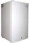 Sunpentown 3.0 cu.ft. Upright Freezer with Energy Star - White