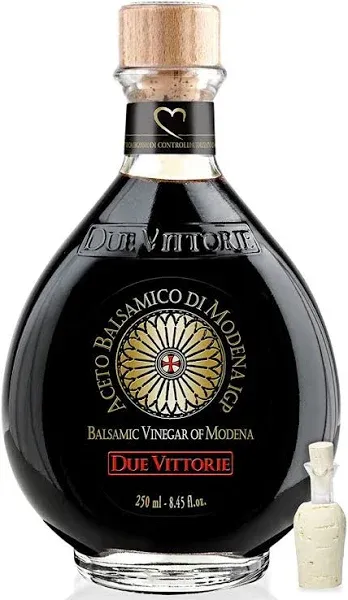 Due Vittorie Oro Gold, Barrel Aged Balsamic Vinegar of Modena IGP with Cork Pour