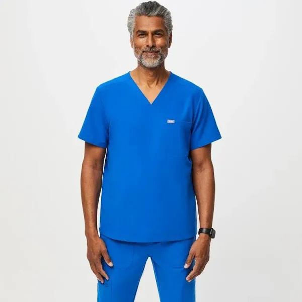 FIGS | Men’s Chisec Three Pocket Scrub Top, Size XL