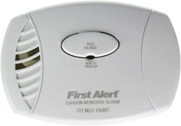 First Alert - Carbon Monoxide Plug-in Alarm with Battery Backup