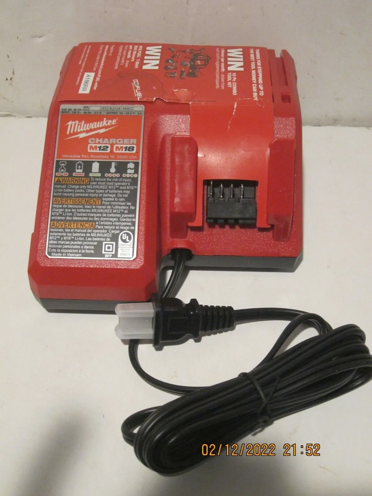 Milwaukee 48-59-1812 - M18 & M12 Multi-Voltage Charger