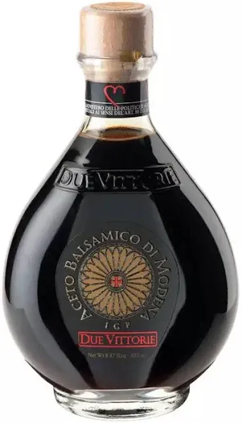 Due Vittorie Oro Gold, Barrel Aged Balsamic Vinegar of Modena IGP with Cork Pour