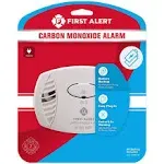 First Alert - Carbon Monoxide Plug-in Alarm with Battery Backup