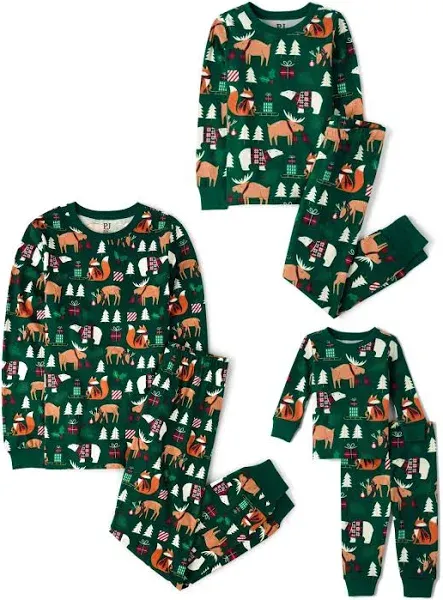 The Children's Place Baby Toddler Christmas Woodland Animals Pajama Set