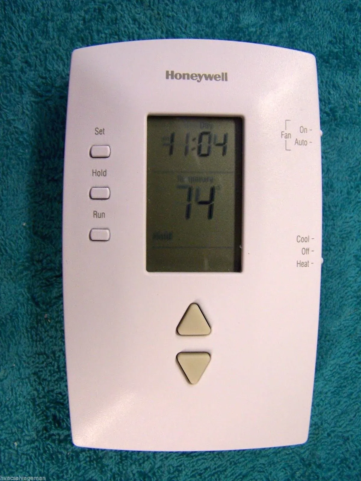 Honeywell Home 1-Week Programmable Thermostat for Heat and Cool, White