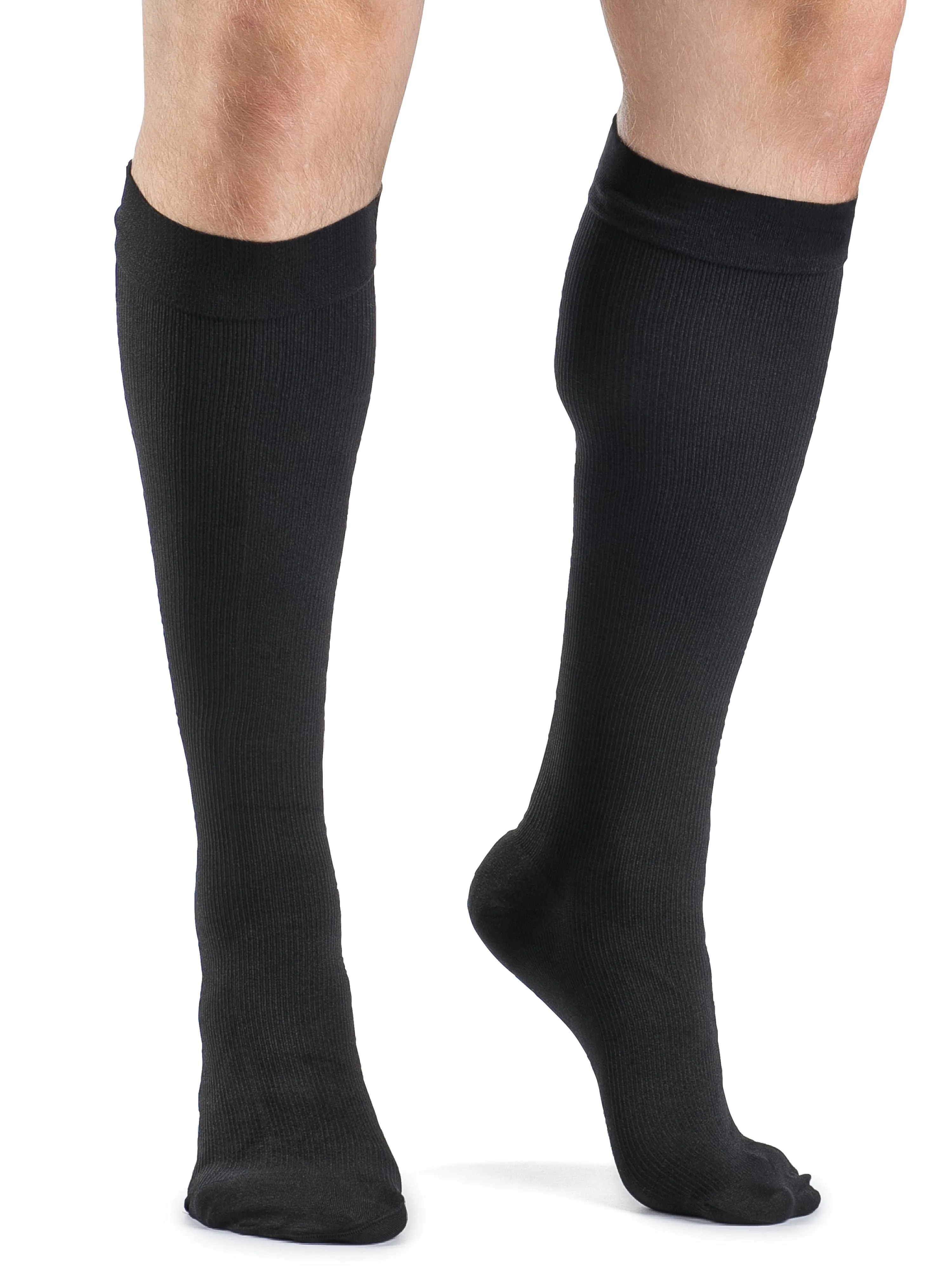 SIGVARIS Men’s DYNAVEN Closed Toe Calf-High Socks 30-40mmHg - Medium Short - Black