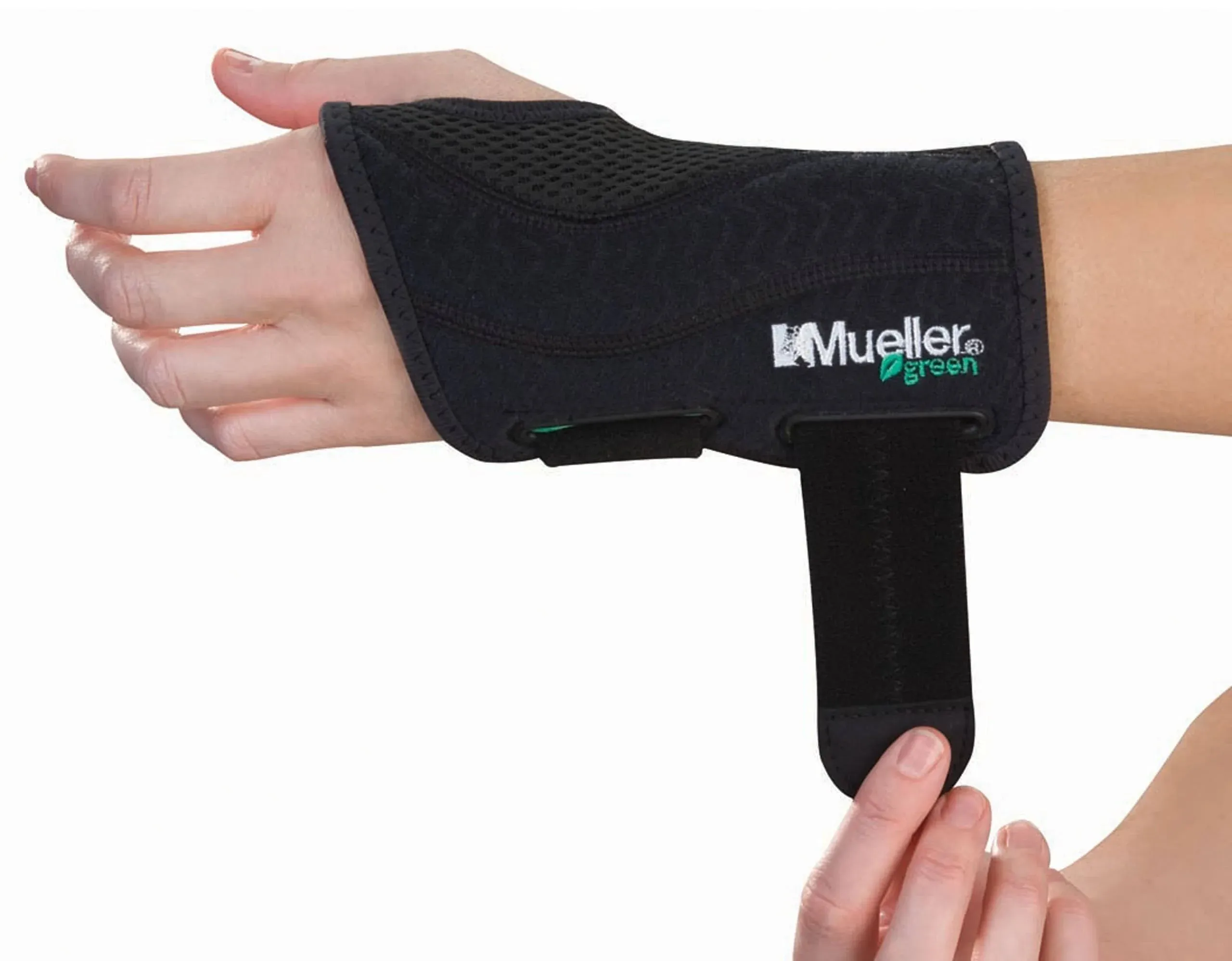 Mueller Wrist Brace, Fitted, Left, Maximum, Small/Medium